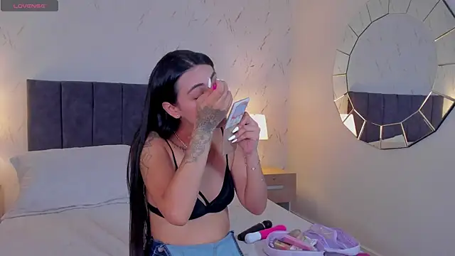 Emilly Beaumont online show from 07/06/26, 12:57