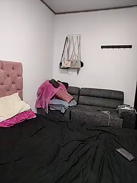 ariana and lucas online show from 10/24/25, 12:41