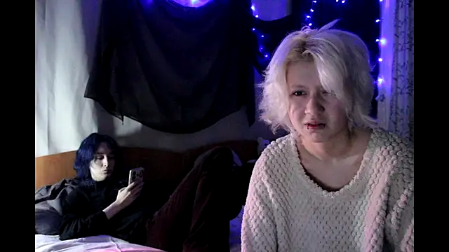 Avny Loki online show from 10/10/25, 02:43