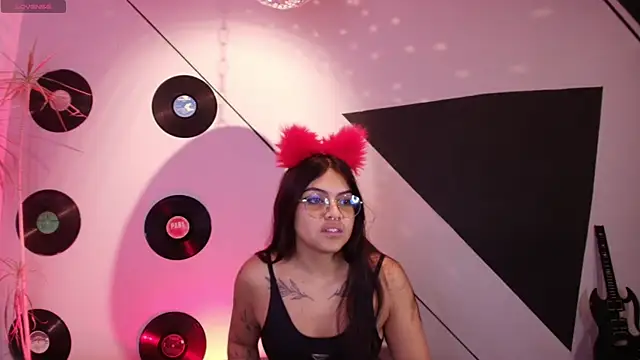 Lilith and Khloe online show from 09/24/25, 11:24