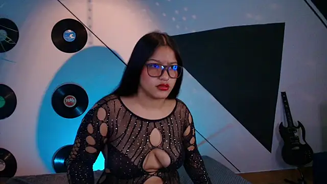 Lilith and Khloe online show from 09/26/25, 11:25