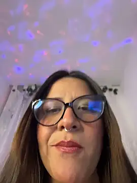 Linda Bellucci online show from 05/16/26, 05:04