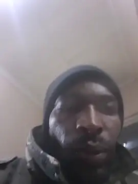 Snapshot of sex-machanic chatting on 09/16/25, 12:44 sex-machanic online show from 09/16/25, 12:44