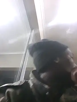 Snapshot of sex-machanic chatting on 11/10/25, 09:25 sex-machanic online show from 11/10/25, 09:25