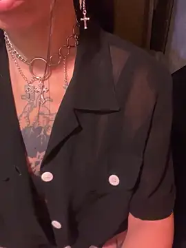 Snapshot of tbp96 chatting on 09/30/25, 11:10 tbp96 online show from 09/30/25, 11:10