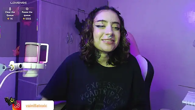 vainilla doll online show from 12/03/25, 11:14