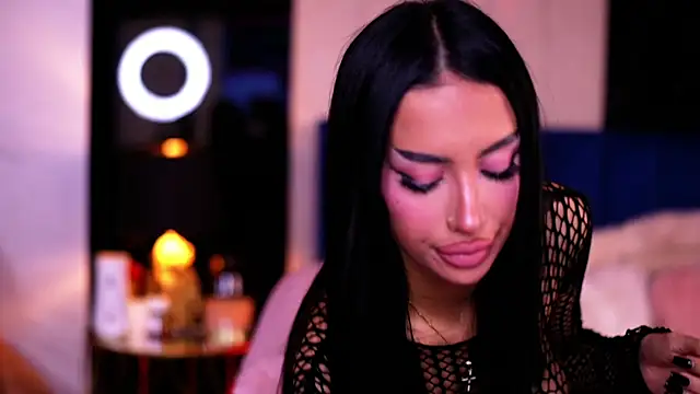 Snapshot of KimNatty chatting on 10/22/25, 02:06 KimNatty online show from 10/22/25, 02:06