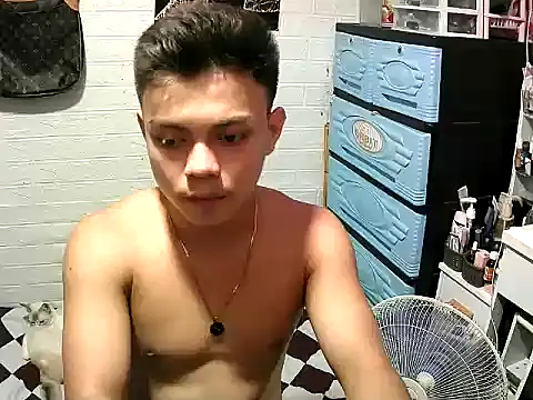 Snapshot of Pinoy_slutcummer69 chatting on 03/08/26, 01:48 Pinoy slutcummer69 online show from 03/08/26, 01:48