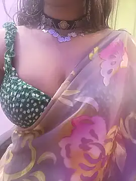 Naina 007 online show from 09/18/25, 04:47