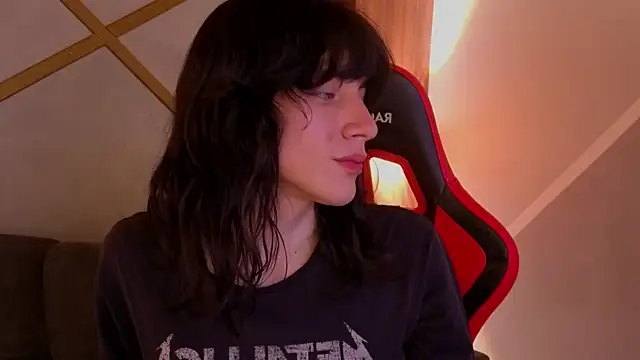 devils cry online show from 10/05/25, 04:33