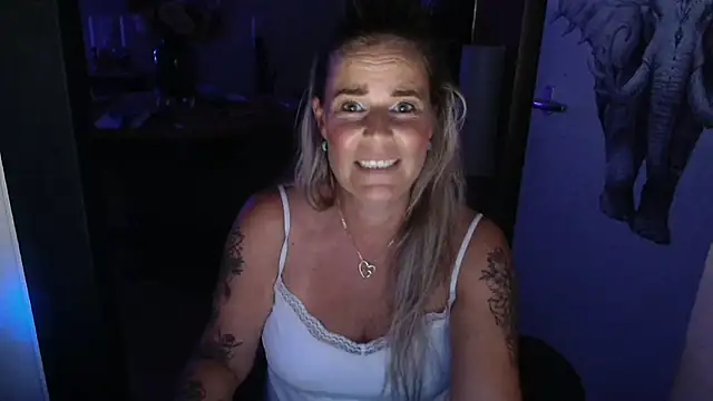 Mrs-Aurora online show from 07/05/26, 10:28