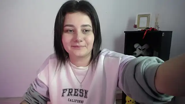 Katrin kiss  online show from 11/17/25, 01:17