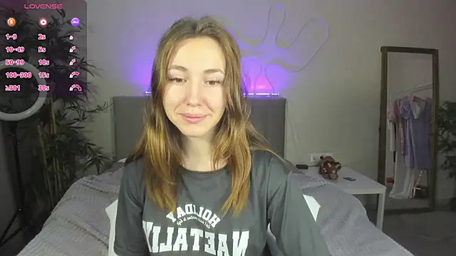 Snapshot of Luna_G0ld chatting on 09/27/25, 11:54 Luna G0ld online show from 09/27/25, 11:54