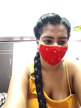 Snapshot of Tamil-Meenu12 chatting on 12/20/25, 05:36 Tamil-Meenu12 online show from 12/20/25, 05:36