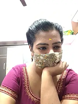 Snapshot of Tamil-Meenu12 chatting on 01/13/26, 05:13 Tamil-Meenu12 online show from 01/13/26, 05:13