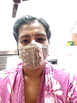 Snapshot of Tamil-Meenu12 chatting on 03/07/26, 06:54 Tamil-Meenu12 online show from 03/07/26, 06:54