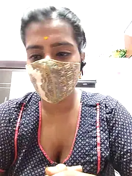Snapshot of Tamil-Meenu12 chatting on 03/17/26, 12:30 Tamil-Meenu12 online show from 03/17/26, 12:30