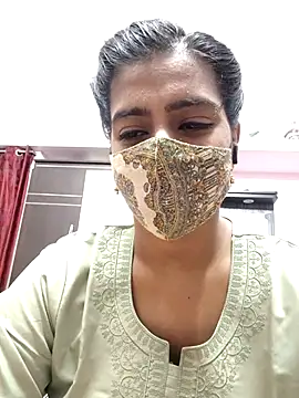 Snapshot of Tamil-Meenu12 chatting on 03/21/26, 05:56 Tamil-Meenu12 online show from 03/21/26, 05:56