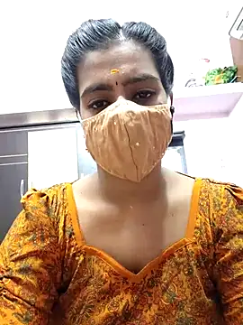 Snapshot of Tamil-Meenu12 chatting on 03/28/26, 05:40 Tamil-Meenu12 online show from 03/28/26, 05:40