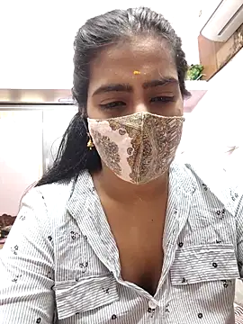 Snapshot of Tamil-Meenu12 chatting on 03/30/26, 06:47 Tamil-Meenu12 online show from 03/30/26, 06:47