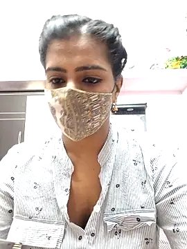 Snapshot of Tamil-Meenu12 chatting on 04/08/26, 07:30 Tamil-Meenu12 online show from 04/08/26, 07:30