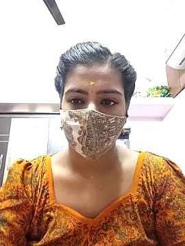 Snapshot of Tamil-Meenu12 chatting on 04/10/26, 06:29 Tamil-Meenu12 online show from 04/10/26, 06:29