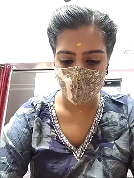 Snapshot of Tamil-Meenu12 chatting on 04/11/26, 05:12 Tamil-Meenu12 online show from 04/11/26, 05:12