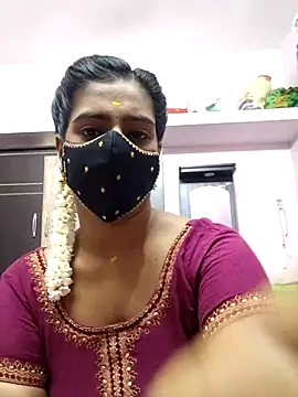 Snapshot of Tamil-Meenu12 chatting on 04/18/26, 06:06 Tamil-Meenu12 online show from 04/18/26, 06:06