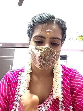 Snapshot of Tamil-Meenu12 chatting on 04/28/26, 05:01 Tamil-Meenu12 online show from 04/28/26, 05:01