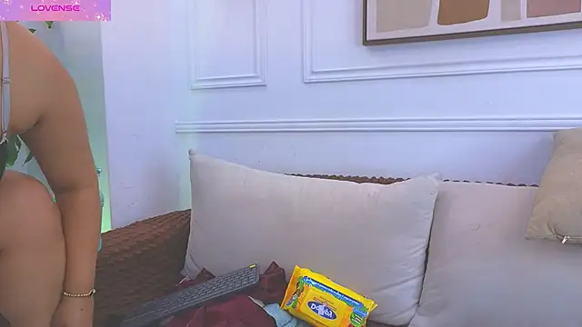 Snapshot of Daisy_Price chatting on 04/05/26, 10:34 Daisy Price online show from 04/05/26, 10:34