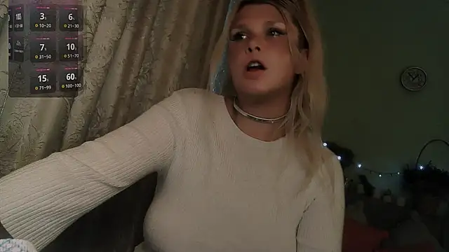 Snapshot of TsPostophere chatting on 11/21/25, 09:52 TsPostophere online show from 11/21/25, 09:52