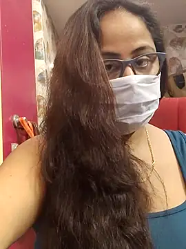 Snapshot of nisha_1110 chatting on 11/22/25, 02:05 nisha 1110 online show from 11/22/25, 02:05