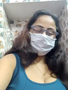 Snapshot of nisha_1110 chatting on 12/03/25, 01:42 nisha 1110 online show from 12/03/25, 01:42