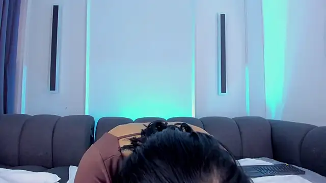 Snapshot of axaras chatting on 09/19/25, 12:39 axaras online show from 09/19/25, 12:39