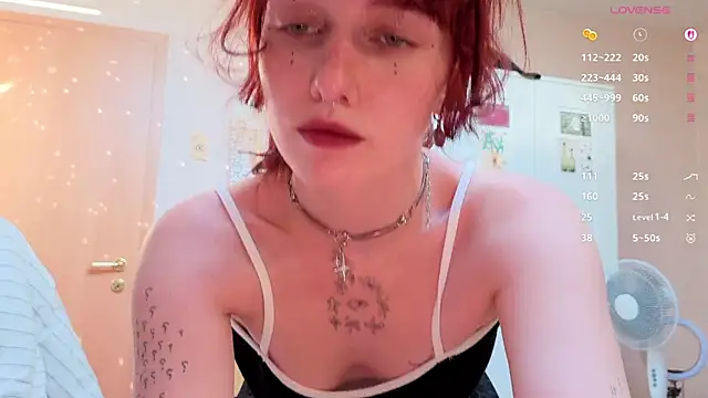 LeelooYolo online show from 07/17/26, 04:45