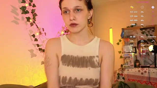 LeelooYolo online show from 07/24/26, 11:58