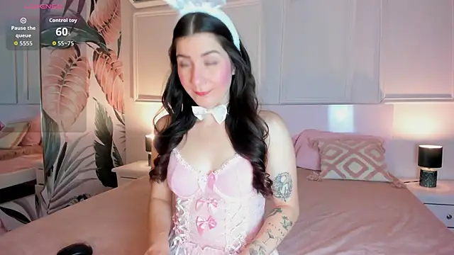 Snapshot of Bambi_cutee chatting on 11/09/25, 11:41 Bambi cutee online show from 11/09/25, 11:41