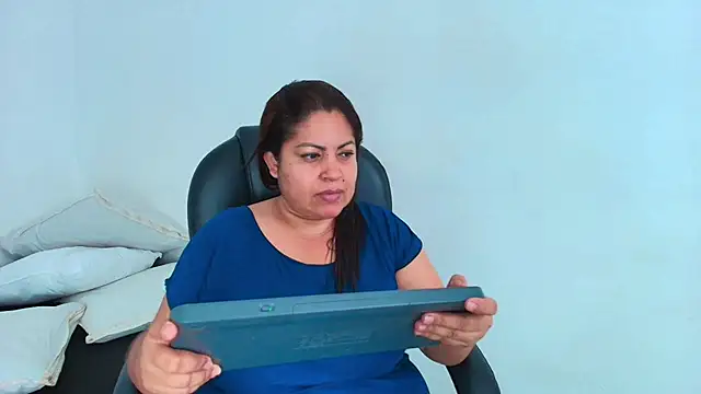 Karla hilton1 online show from 05/02/26, 01:16