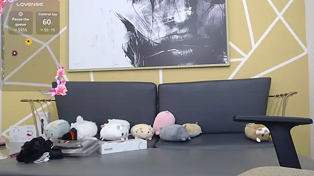 Snapshot of olivia_russo_ chatting on 09/09/25, 08:19 olivia russo  online show from 09/09/25, 08:19