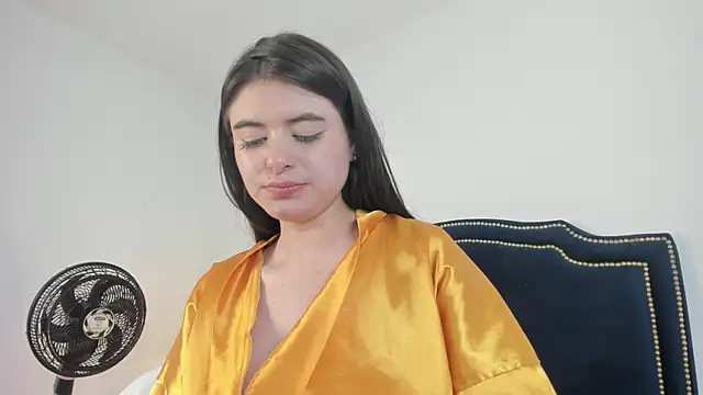 LiliCarterm online show from 10/21/25, 07:42