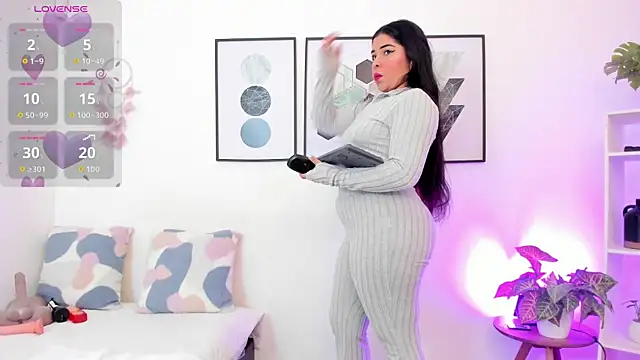 Snapshot of yunna7 chatting on 09/30/25, 11:26 yunna7 online show from 09/30/25, 11:26