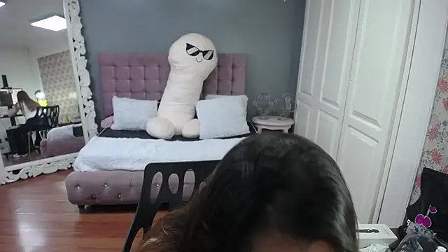 Tammy parker  online show from 09/14/25, 02:44