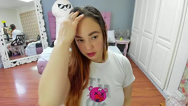 Tammy parker  online show from 09/25/25, 04:38