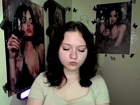 Snapshot of LadyAlice_ chatting on 09/24/25, 06:06 LadyAlice  online show from 09/24/25, 06:06