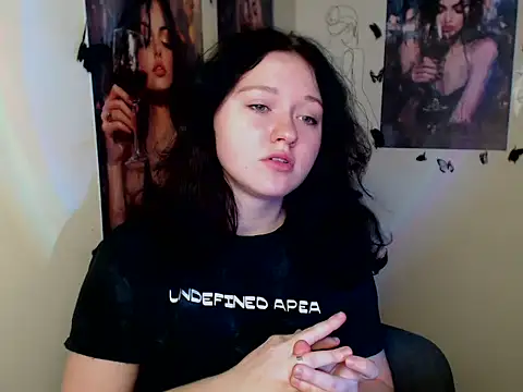 Snapshot of LadyAlice_ chatting on 11/18/25, 07:13 LadyAlice online show from 11/18/25, 07:13