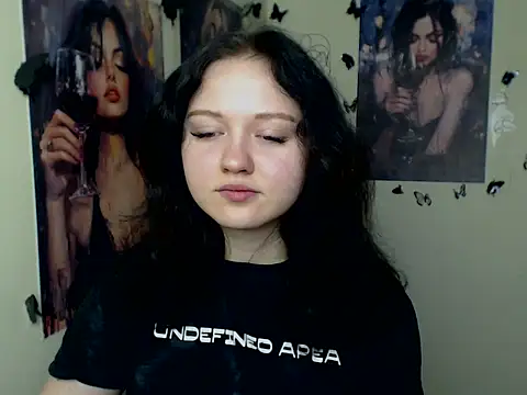 Snapshot of LadyAlice_ chatting on 11/28/25, 07:22 LadyAlice online show from 11/28/25, 07:22