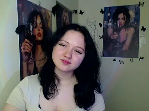 Snapshot of LadyAlice_ chatting on 12/16/25, 07:35 LadyAlice online show from 12/16/25, 07:35