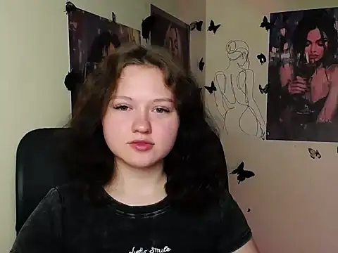 LadyAlice  online show from 06/16/26, 05:54