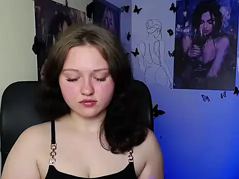 LadyAlice  online show from 06/17/26, 06:09