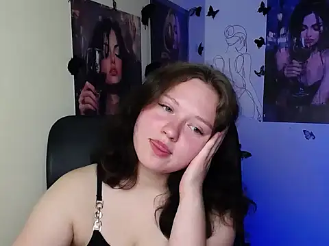 LadyAlice  online show from 06/22/26, 05:48